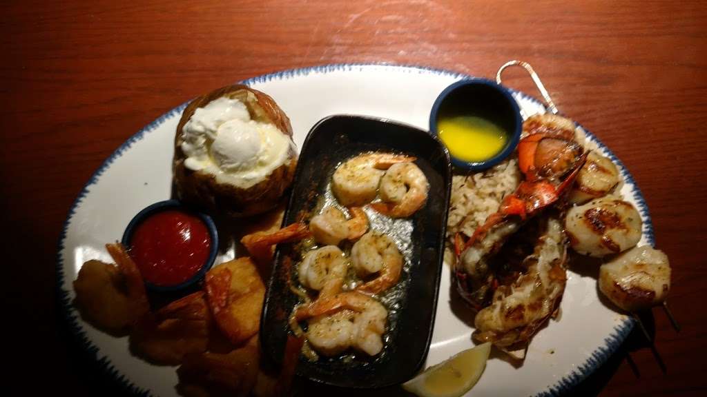 Red Lobster | 10325 Fairfax Blvd, Fairfax, VA 22030, USA | Phone: (703) 691-1011