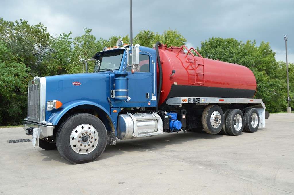 Oil Field Truck World | 523 FM 359 Rd S, Brookshire, TX 77423, USA | Phone: (888) 258-1564