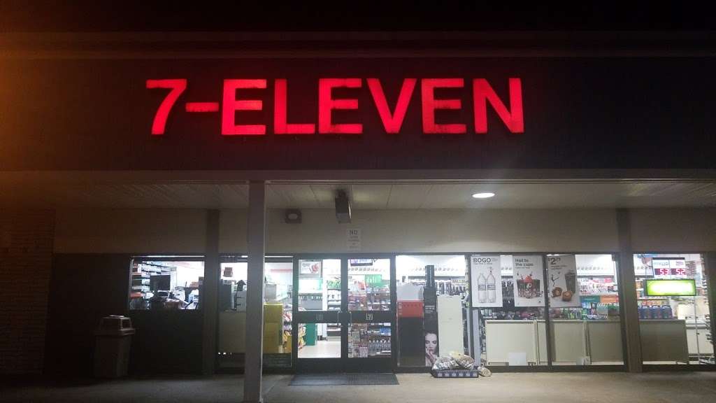 7-Eleven | 6146 Rose Hill Dr, Alexandria, VA 22310 | Phone: (703) 971-0578