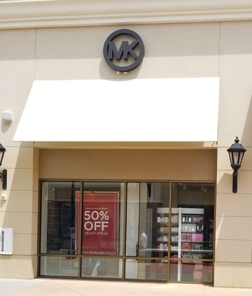 Michael Kors Outlet | 5512 New Fashion Way #904, Charlotte, NC 28278, USA | Phone: (704) 998-6126