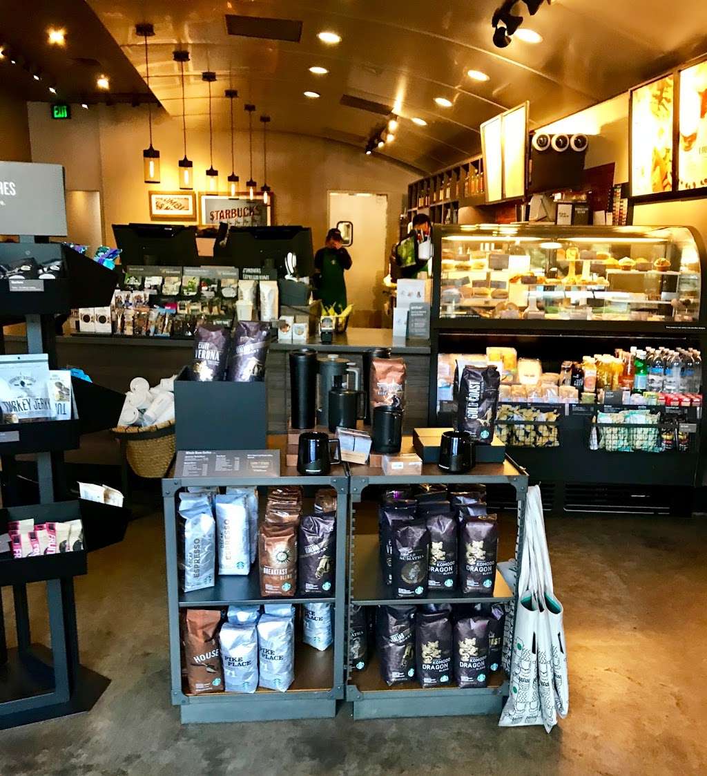 Starbucks | 4650 N Alafaya Trail #103, Orlando, FL 32826 | Phone: (407) 384-8162