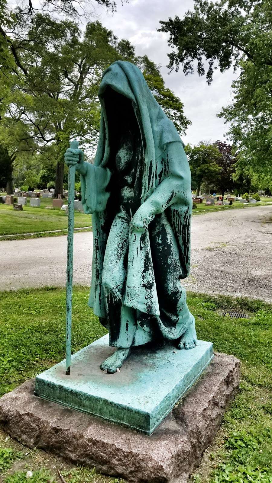 Bohemian National Cemetery | 5255 N Pulaski Rd, Chicago, IL 60630, USA | Phone: (773) 539-8442