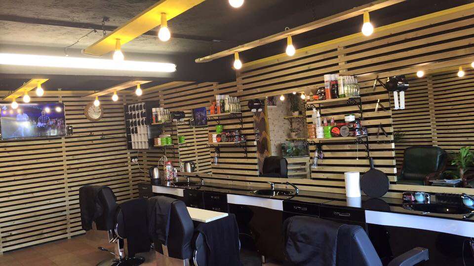 Colyers Lane Barber | 143 Colyers Ln, Erith DA8 3PB, UK | Phone: 07935 446000