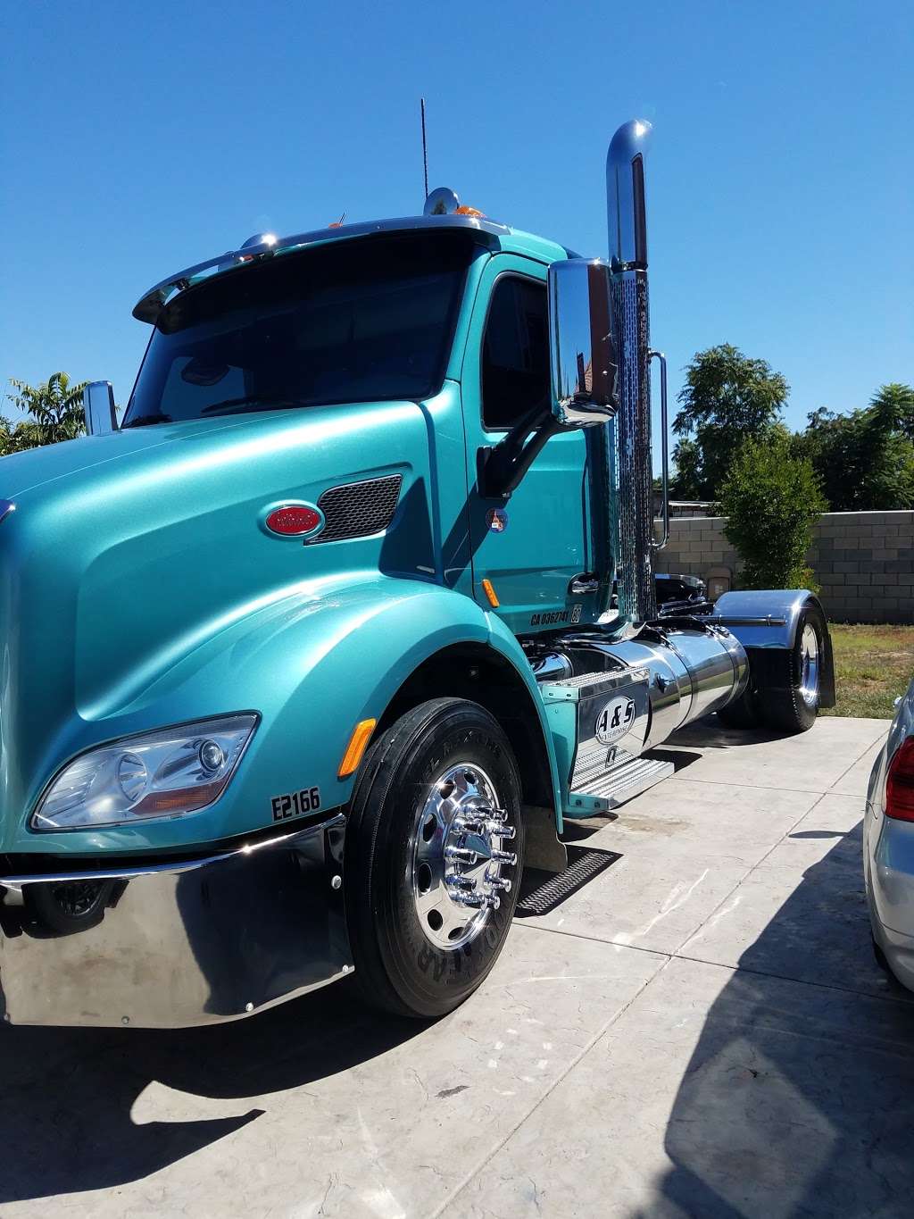 Eddies Trucking | 14767 Owen St, Fontana, CA 92335, USA | Phone: (909) 356-7981