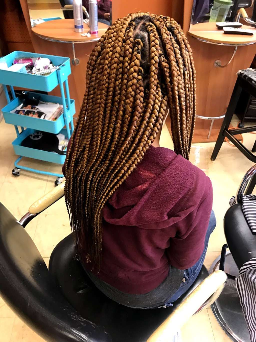 Yakha Express Braids | 2802 Lafayette Rd #22, Indianapolis, IN 46222 | Phone: (317) 925-2130