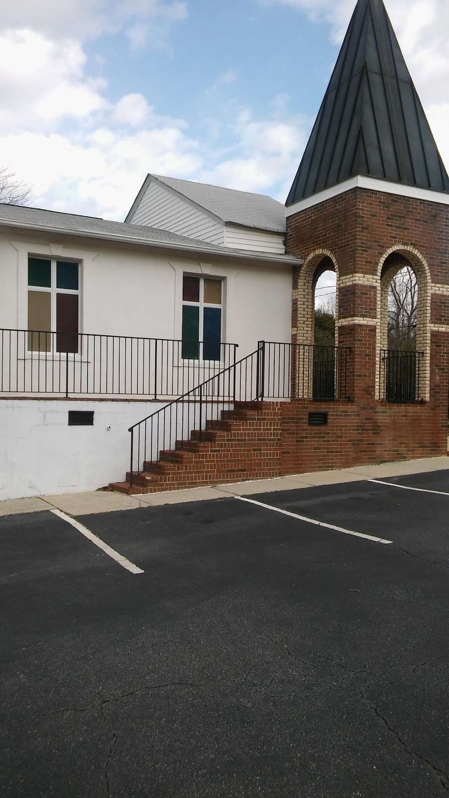 United House of Prayer | 318 8th Ave Dr SW, Hickory, NC 28602 | Phone: (828) 327-6130