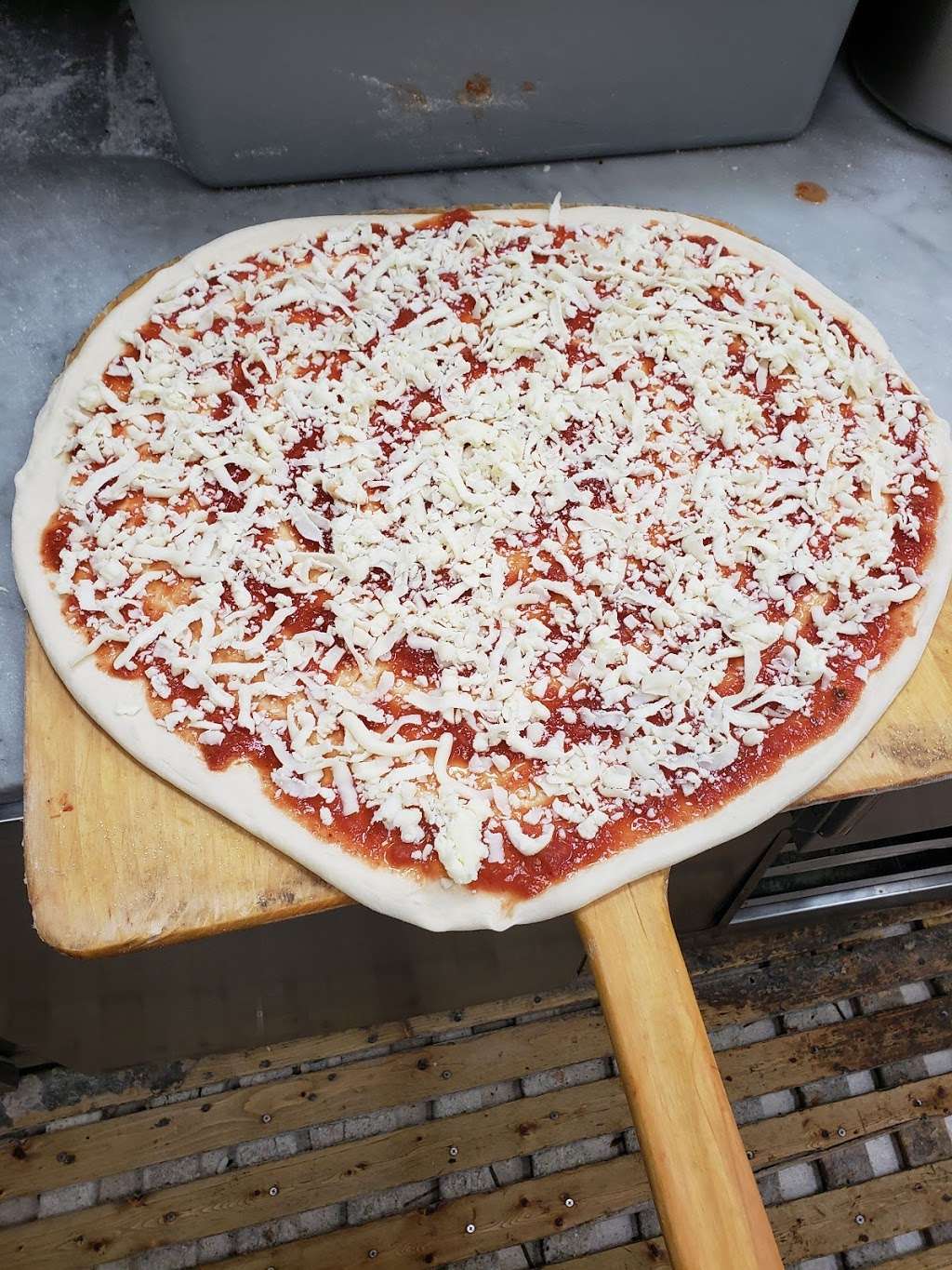 Original Giuseppes Pizza | 4300 Amboy Rd, Staten Island, NY 10312, USA | Phone: (718) 227-8332