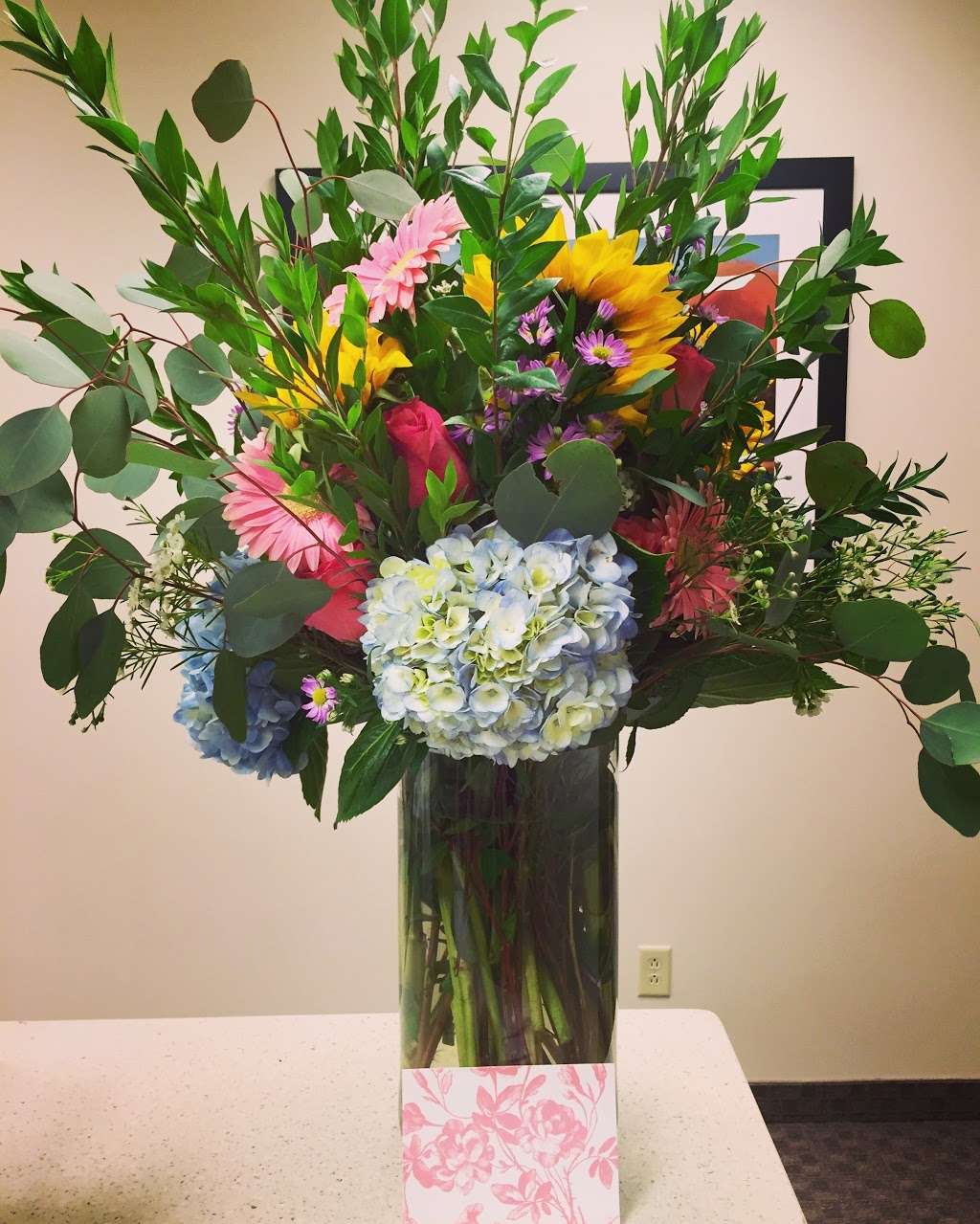 Creative Custom Flowers | 611 Larry Power Rd, Bourbonnais, IL 60914, USA | Phone: (815) 450-7479