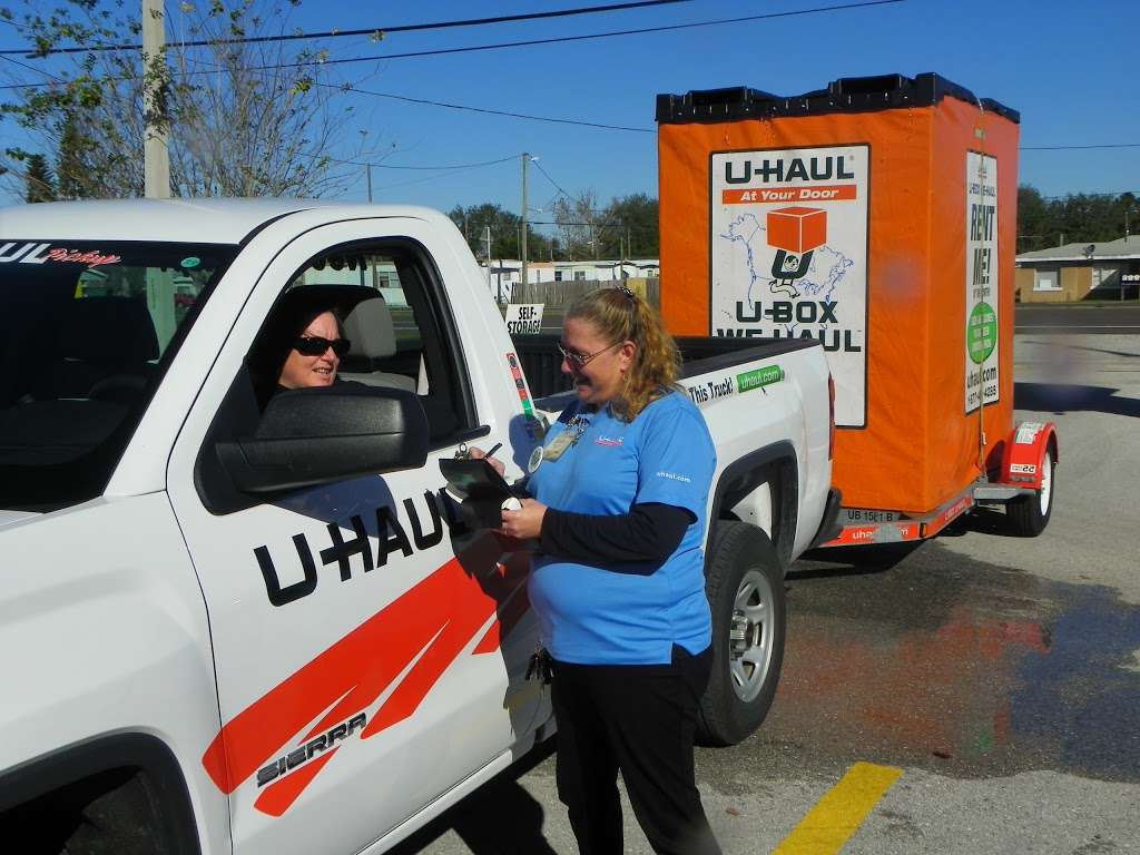 U-Haul Moving & Storage of Haines City | 3307 U.S. Highway 17-92 North W, Haines City, FL 33844, USA | Phone: (863) 588-0707