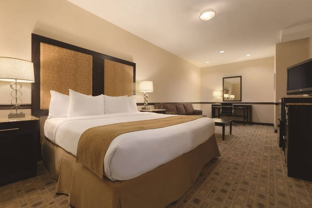 Radisson Hotel Valley Forge | 1160 1st Ave, King of Prussia, PA 19406, USA | Phone: (610) 337-2000