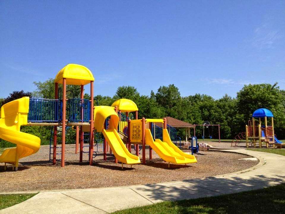 Valley Park | 850 Park Ln, Hoffman Estates, IL 60192, USA | Phone: (847) 885-7500