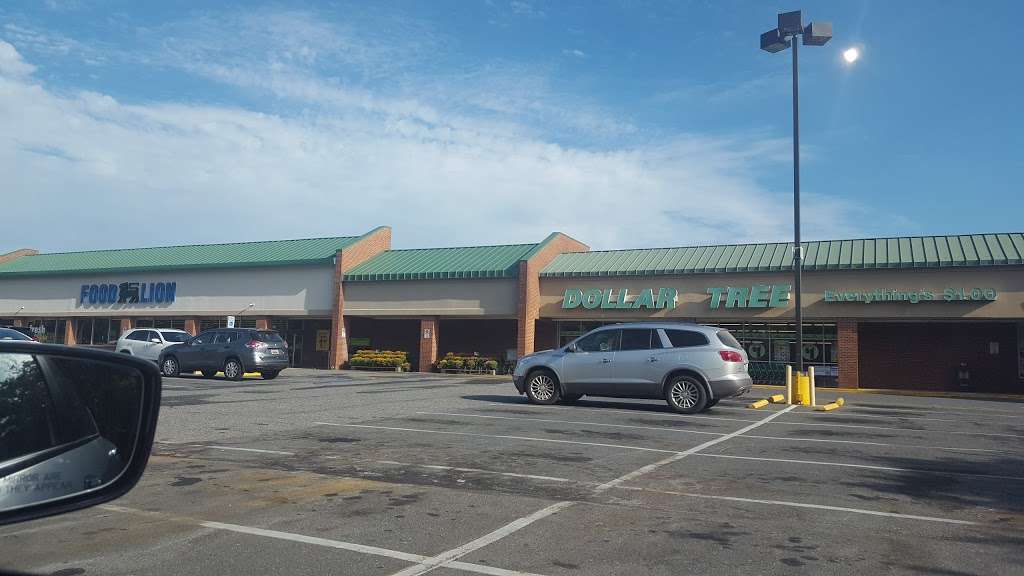 Clover Plaza Shopping Center | Clover, SC 29710, USA