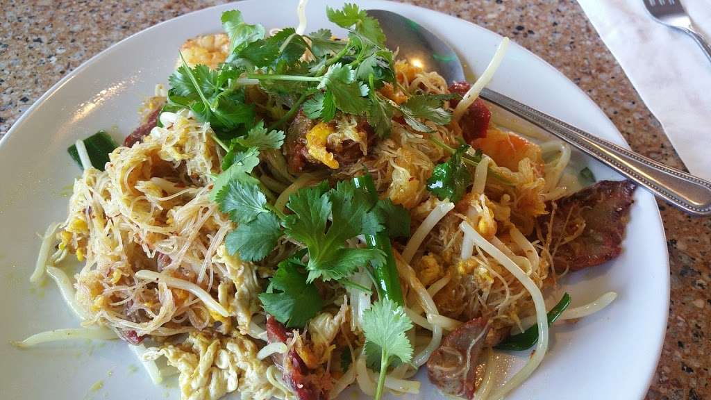 Gata Thai Cuisine | 35 S Gibson Rd, Henderson, NV 89012, USA | Phone: (702) 565-6093