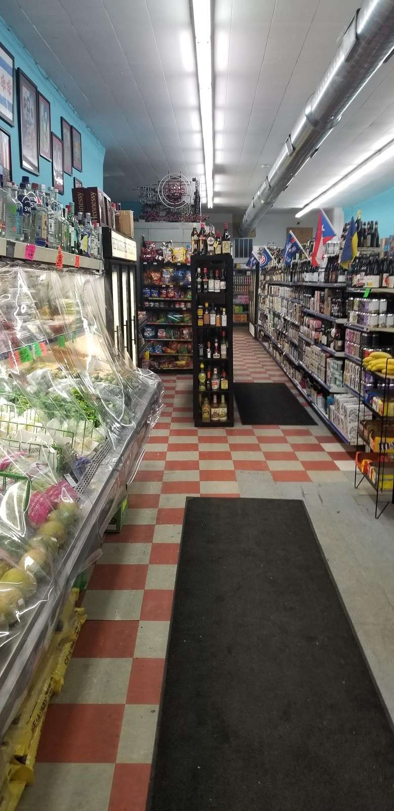 Puerto Rico Food & Liquors | 2559 W Augusta Blvd, Chicago, IL 60622, USA | Phone: (773) 342-2678