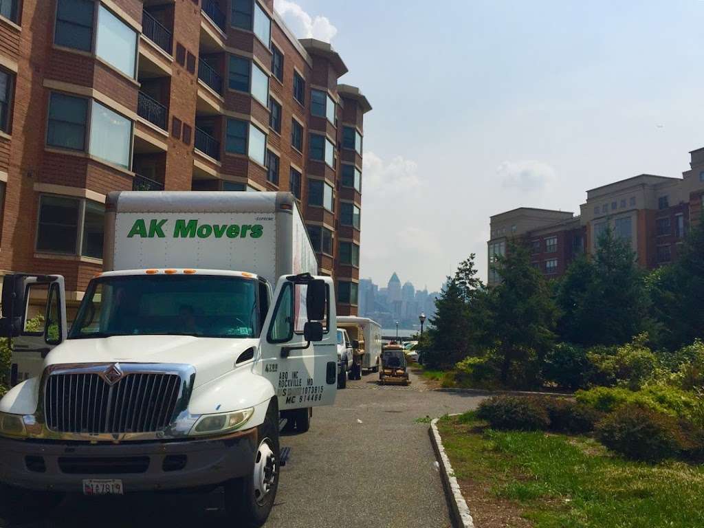 AK Movers | 14829 Leicester Ct, Centreville, VA 20120, USA | Phone: (202) 288-4144