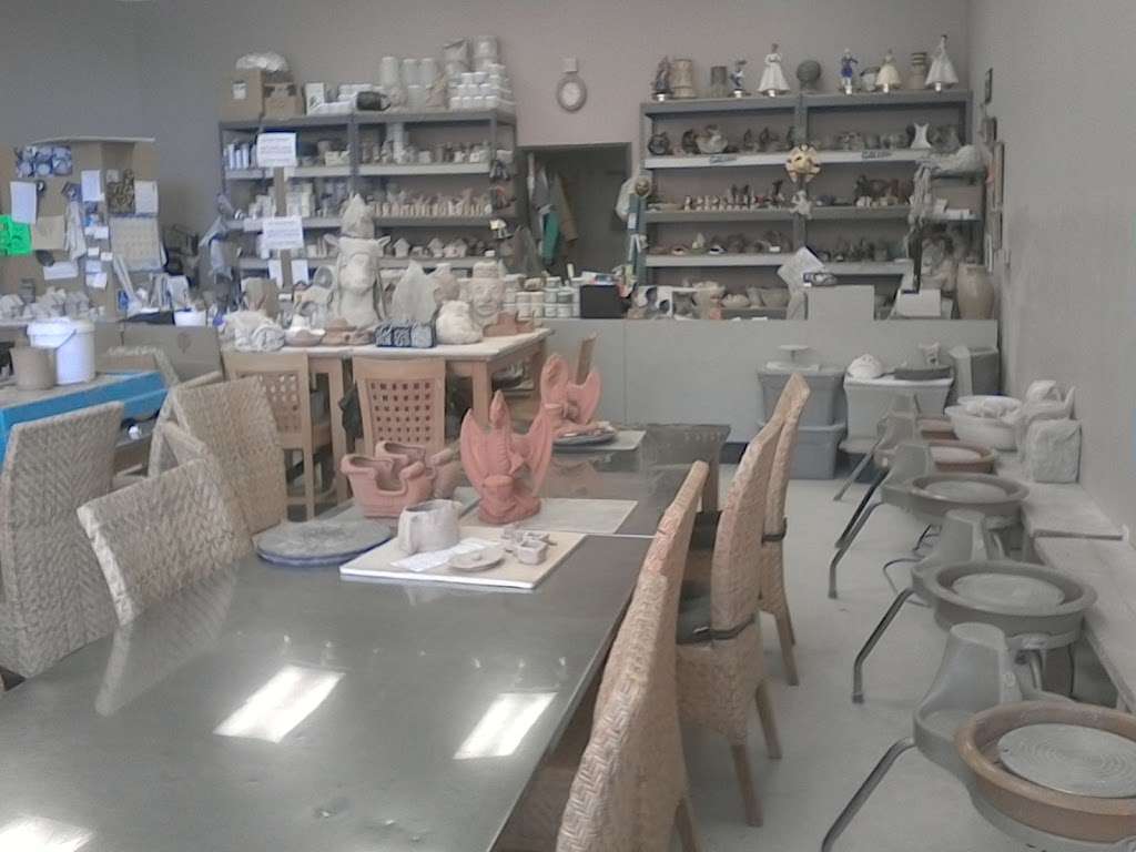 Ds Ceramics | 2330 Mall Loop Rd # 5-121, Lancaster, CA 93536, USA | Phone: (661) 945-4399