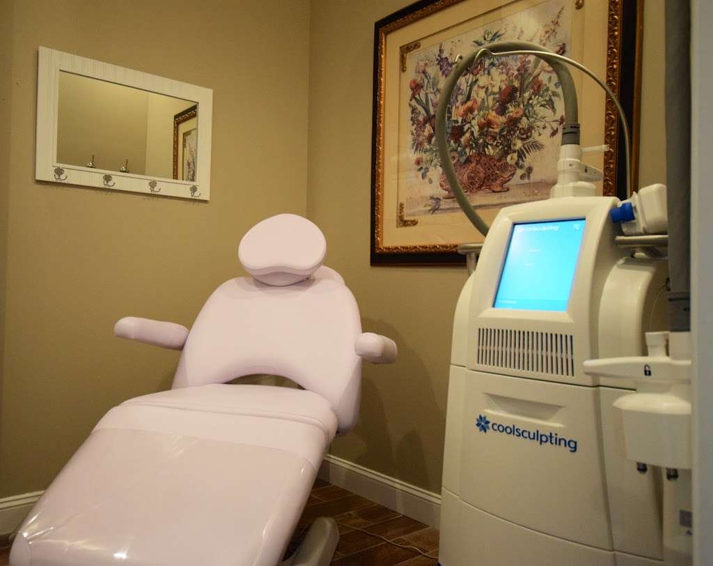 Sheer Sculpt CoolSculpting | 220 Wilmington West Chester Pike #5, Chadds Ford, PA 19317, USA | Phone: (484) 842-1558