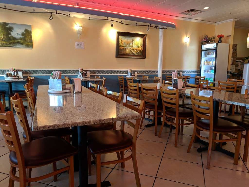 Pho Royal | 46839 Maple Leaf Pl #145, Sterling, VA 20164 | Phone: (703) 444-4778