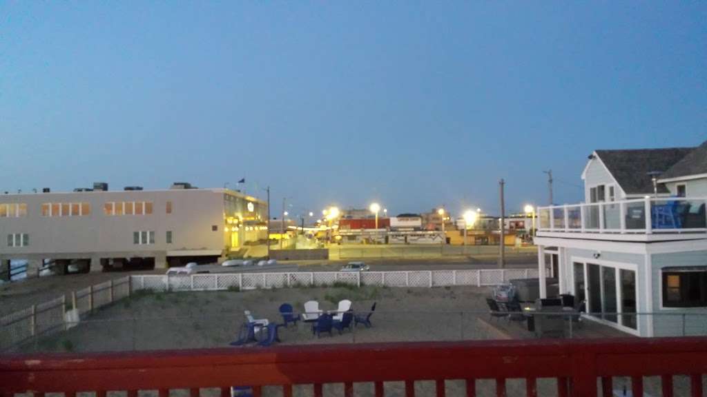Michaels Oceanfront Motel | 40 Central Ave, Salisbury, MA 01952 | Phone: (978) 499-0260