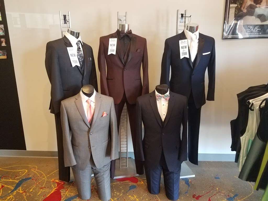 DuBois Formalwear & Tuxedo Rental | 17000 W Bluemound Rd, Brookfield, WI 53005, USA | Phone: (262) 754-9296