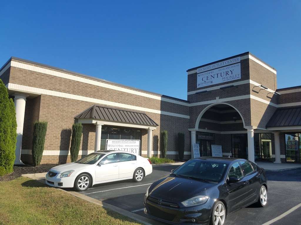 Hickory Outlet Center | 4900 Hickory Blvd, Granite Falls, NC 28630, USA | Phone: (828) 313-1433