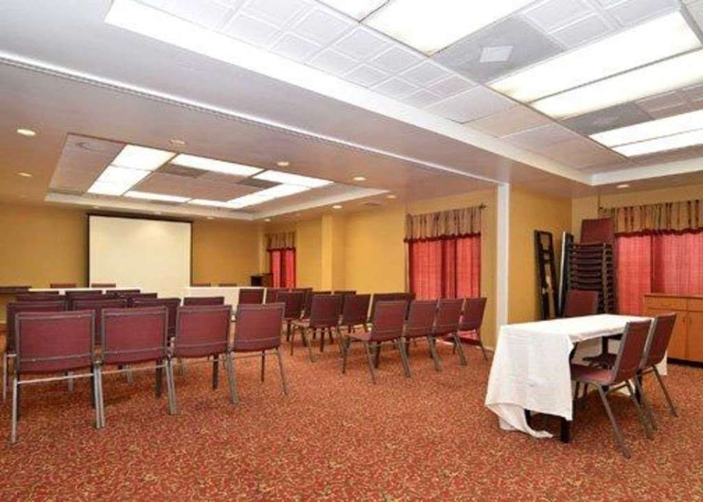 Comfort Inn Hwy. 290/NW | 7887 W Tidwell Rd, Houston, TX 77040 | Phone: (713) 690-1493