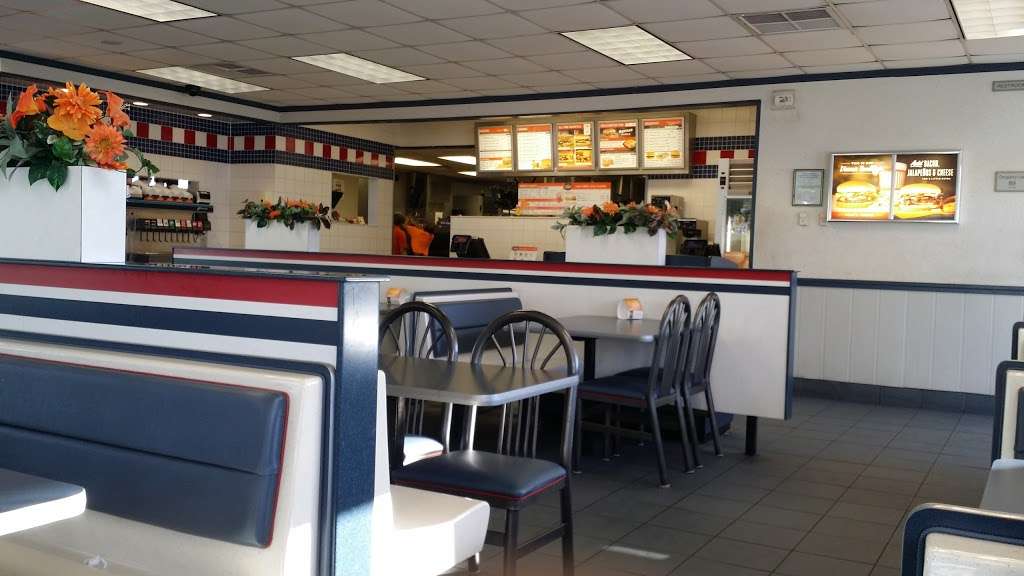 Whataburger | 6914 Harrisburg Blvd, Houston, TX 77011, USA | Phone: (713) 921-7749