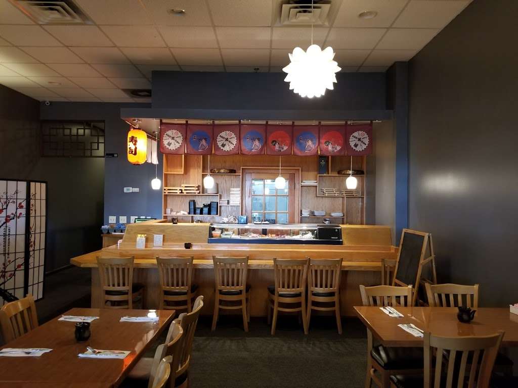 Blue Ocean Japanese Restaurant | 1400 Parkway Ave a3, Ewing Township, NJ 08628 | Phone: (609) 836-9888