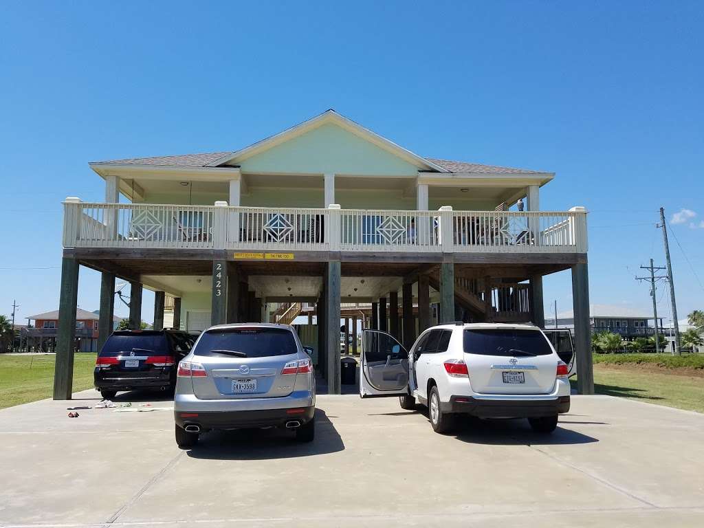 Sand Castle - Vacation Rental | 2423 Sand Castle, Crystal Beach, TX 77650, USA