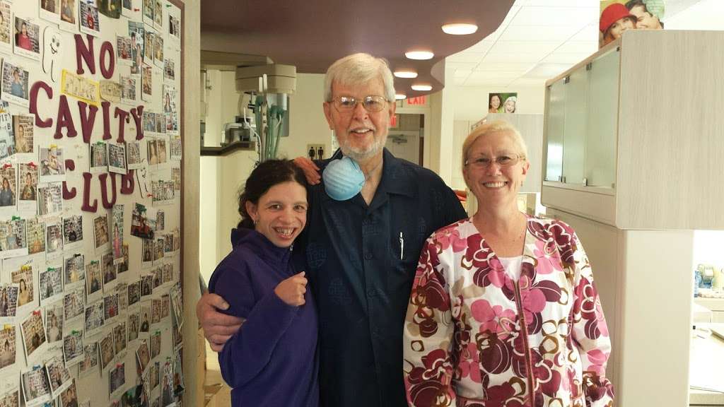 Nils F. Sandstrom DDS, MS | 6400 W College Dr #500, Palos Heights, IL 60463, USA | Phone: (708) 388-2500