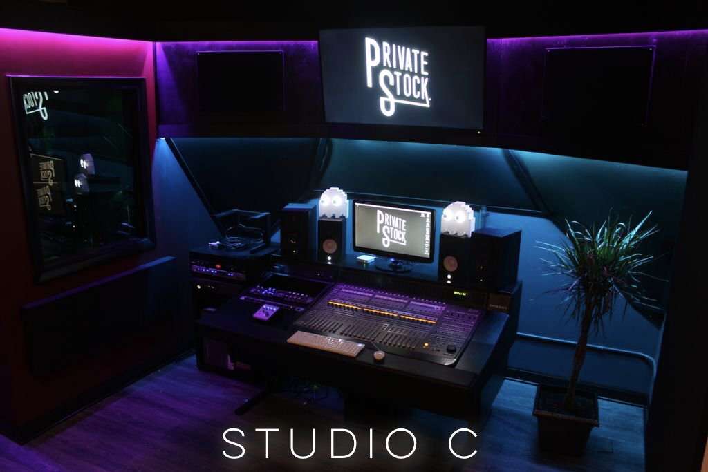 Private Stock Studios | 4255 N Knox Ave Suite 155, Chicago, IL 60641 | Phone: (773) 599-8600