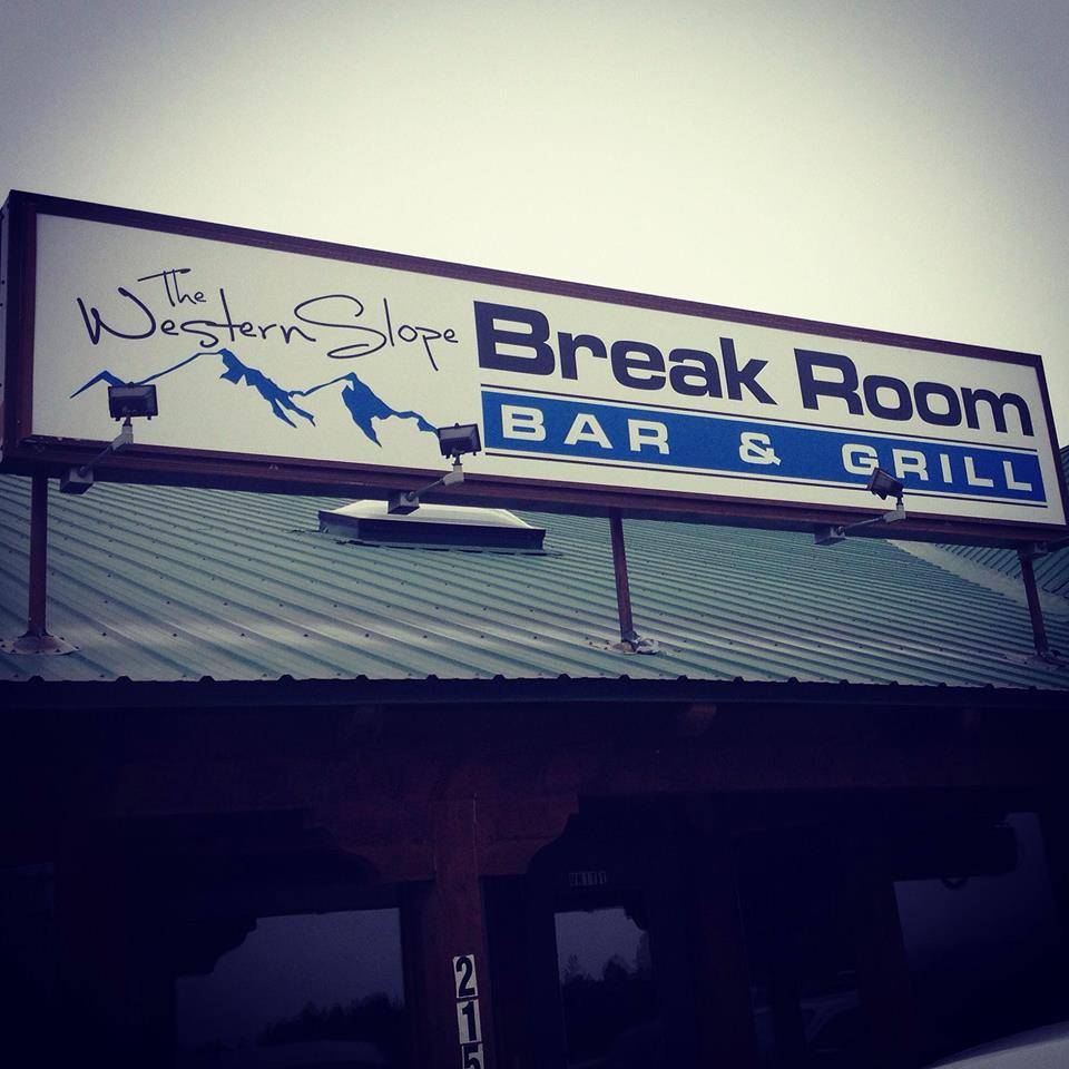 The Break Room Bar & Grill | 806 N Crowley Rd, Crowley, TX 76036, USA | Phone: (817) 297-3903