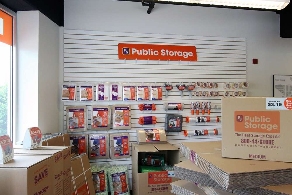 Public Storage | 398 Long Bridge Drive, Arlington, VA 22202, USA | Phone: (571) 814-5259