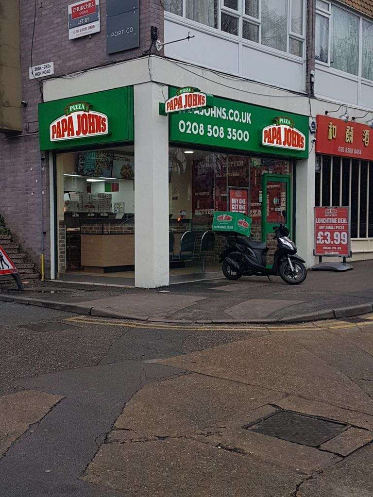 Papa Johns Pizza | 268 High Rd, Loughton IG10 1RB, UK | Phone: 020 8508 3500