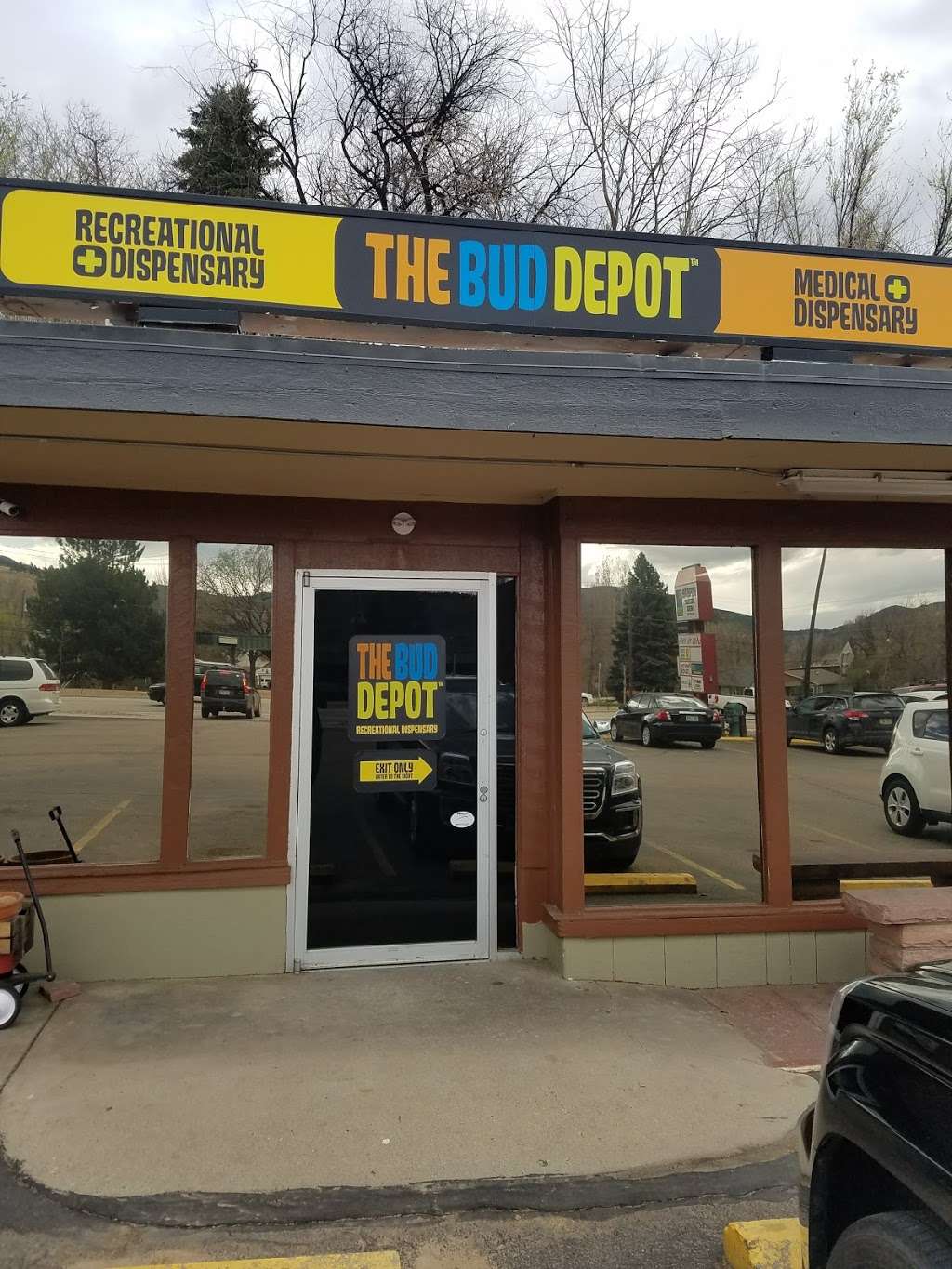 The Bud Depot - Recreational Dispensary and Medical Marijuana -  | 138 E Main St, Lyons, CO 80540, USA | Phone: (303) 444-1564