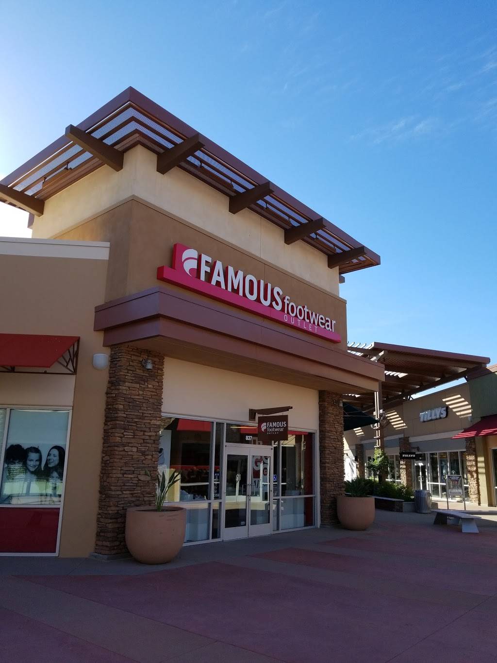 Famous Footwear Outlet | TUCSON PREMIUM OUTLETS 6401 W, Marana Center Blvd SUITE #837, Tucson, AZ 85742, USA | Phone: (520) 719-6886