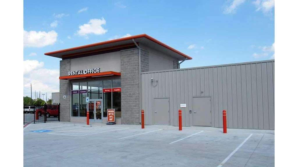 Public Storage | 2101 Old Holzwarth Rd, Spring, TX 77388, USA | Phone: (281) 602-3706