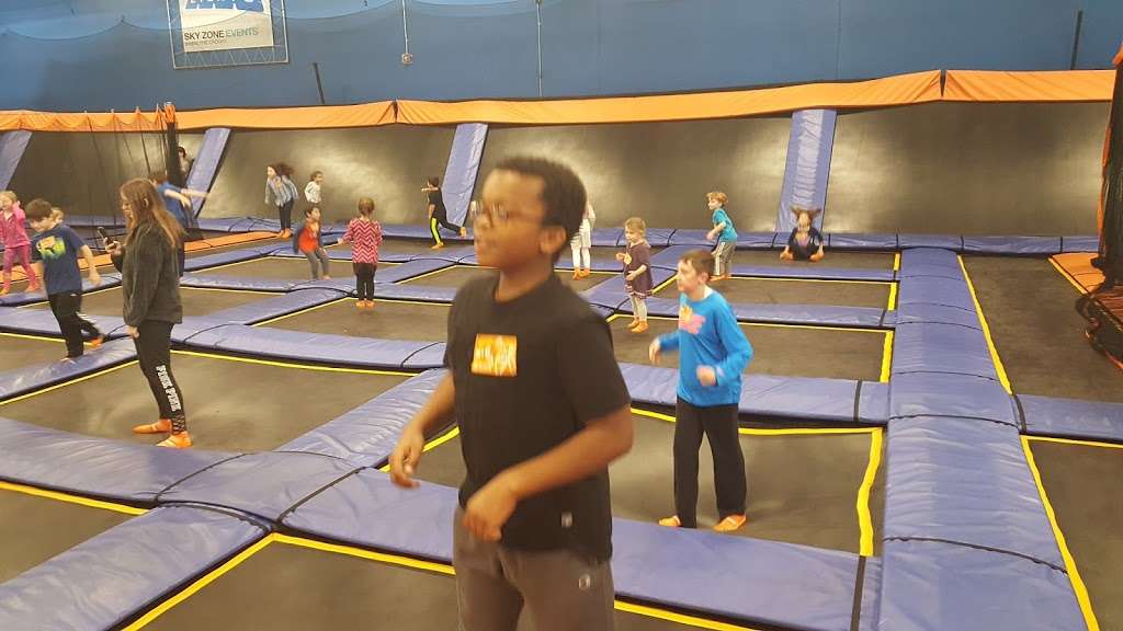 Sky Zone Trampoline Park | 1001 New Hampshire Ave, Lakewood Township, NJ 08701 | Phone: (609) 398-4759