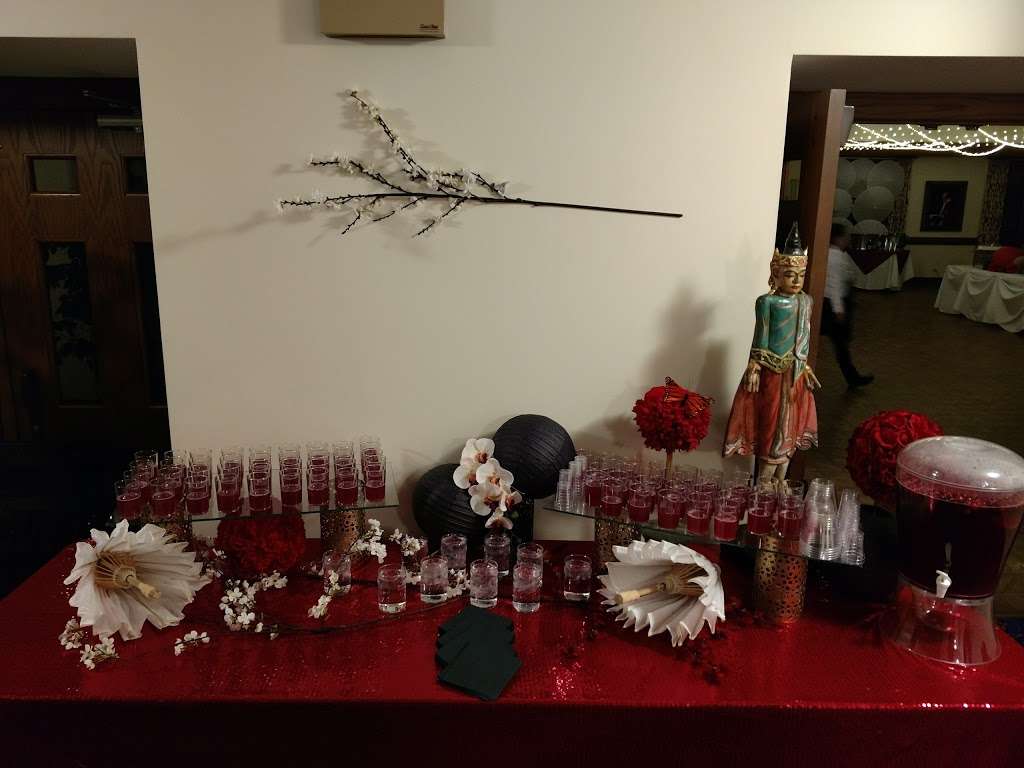 Church of the Holy Comforter | 222 Kenilworth Ave, Kenilworth, IL 60043, USA | Phone: (847) 251-6120