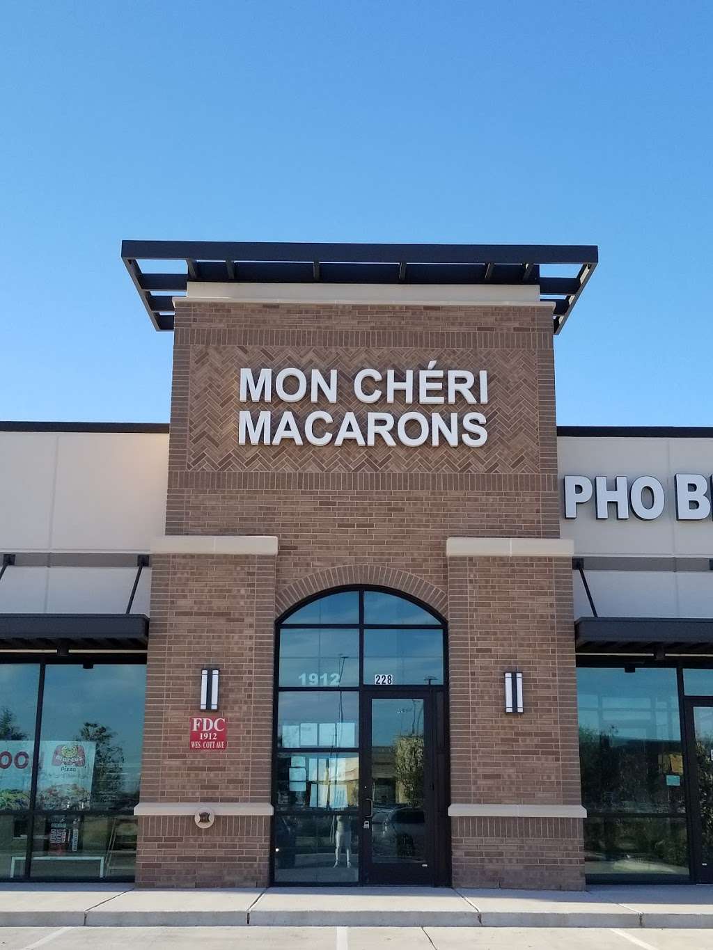 Mon Cheri Macarons | 1912 Wescott Ave suite 228, Sugar Land, TX 77479 | Phone: (832) 939-8884