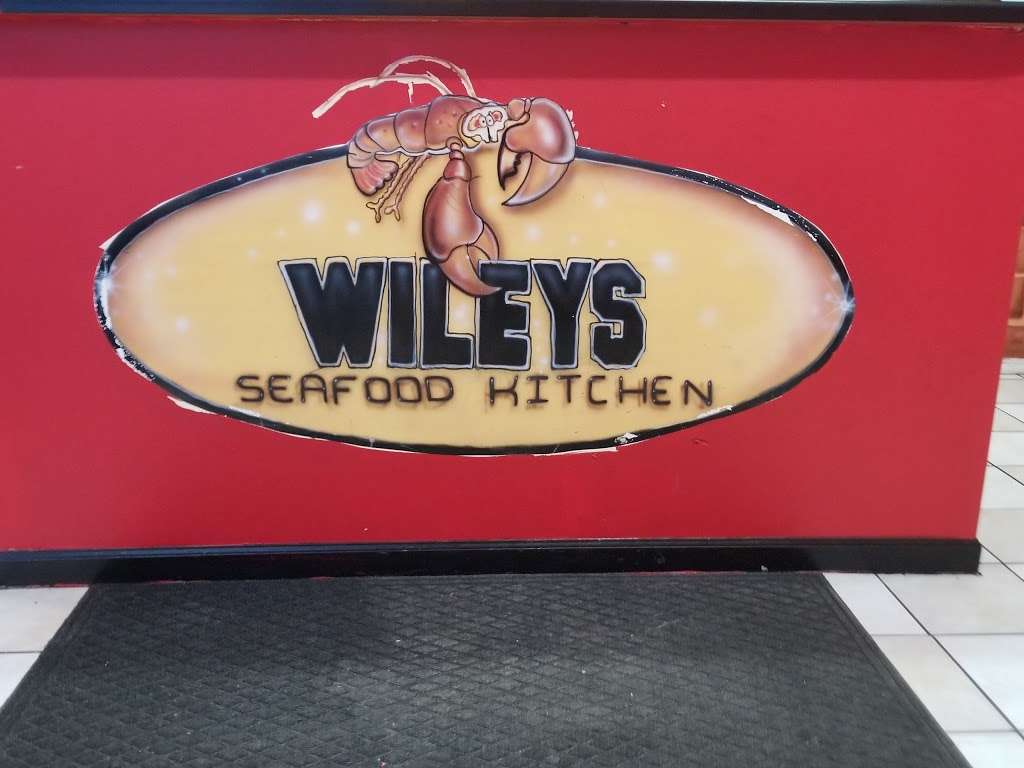 Wileys Seafood Kitchen | 2302 Martin Luther King Jr Dr C, North Chicago, IL 60064, USA | Phone: (224) 409-9107