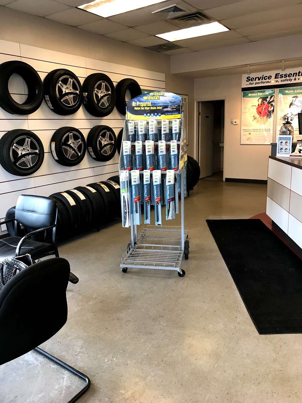 Mavis Discount Tire | 319 Main St, Madison, NJ 07940, USA | Phone: (973) 232-0281