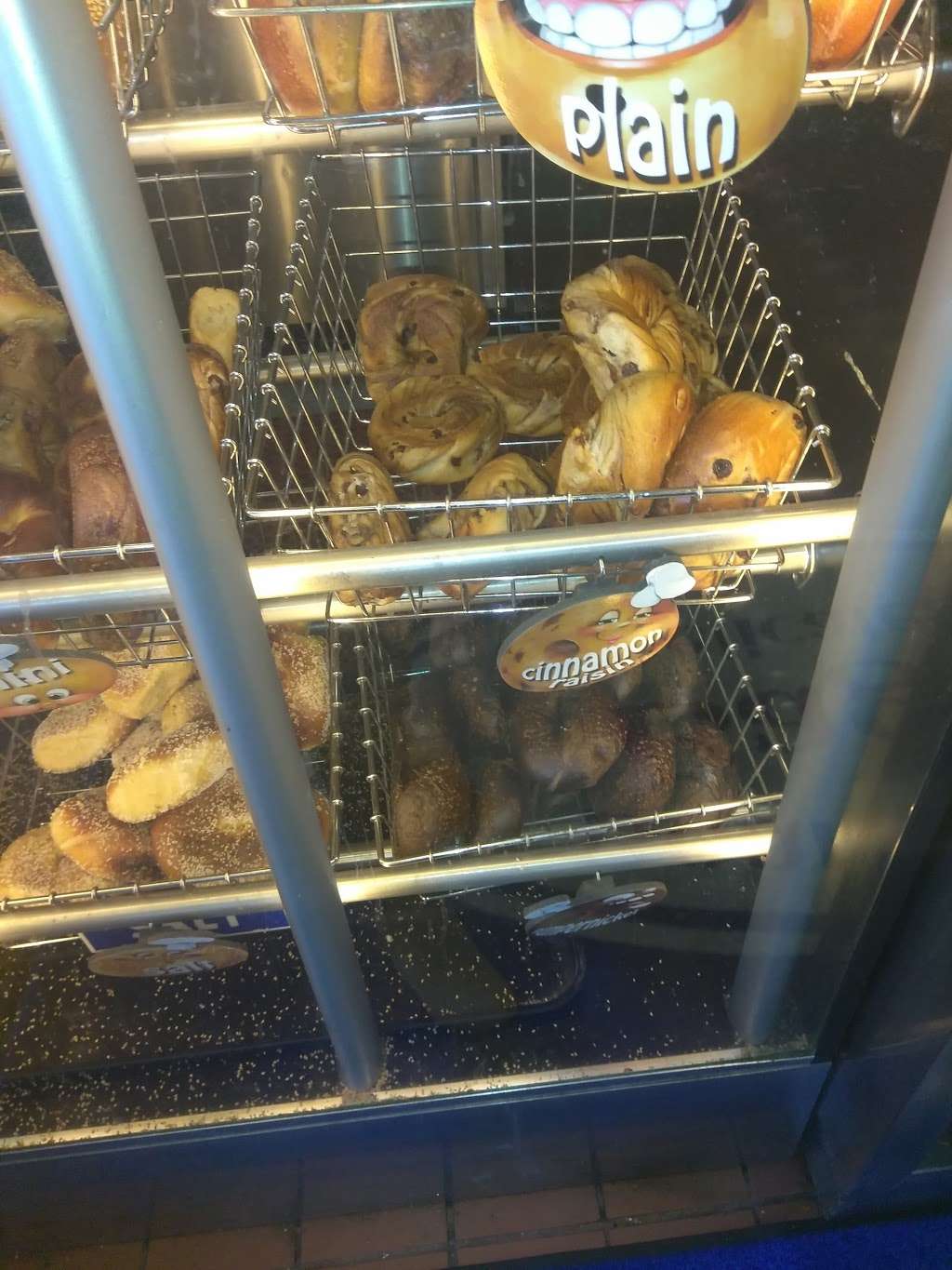 Boardwalk Bagel | 108-01 108th St, Rockaway Park, NY 11694, USA | Phone: (718) 634-3200