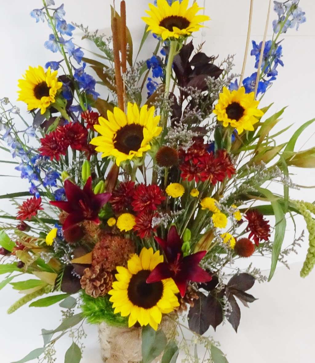 Carbon Valley Flower Gallery - A Full Service Florist | 630 Main Street #D, Frederick, CO 80530, USA | Phone: (303) 833-4100