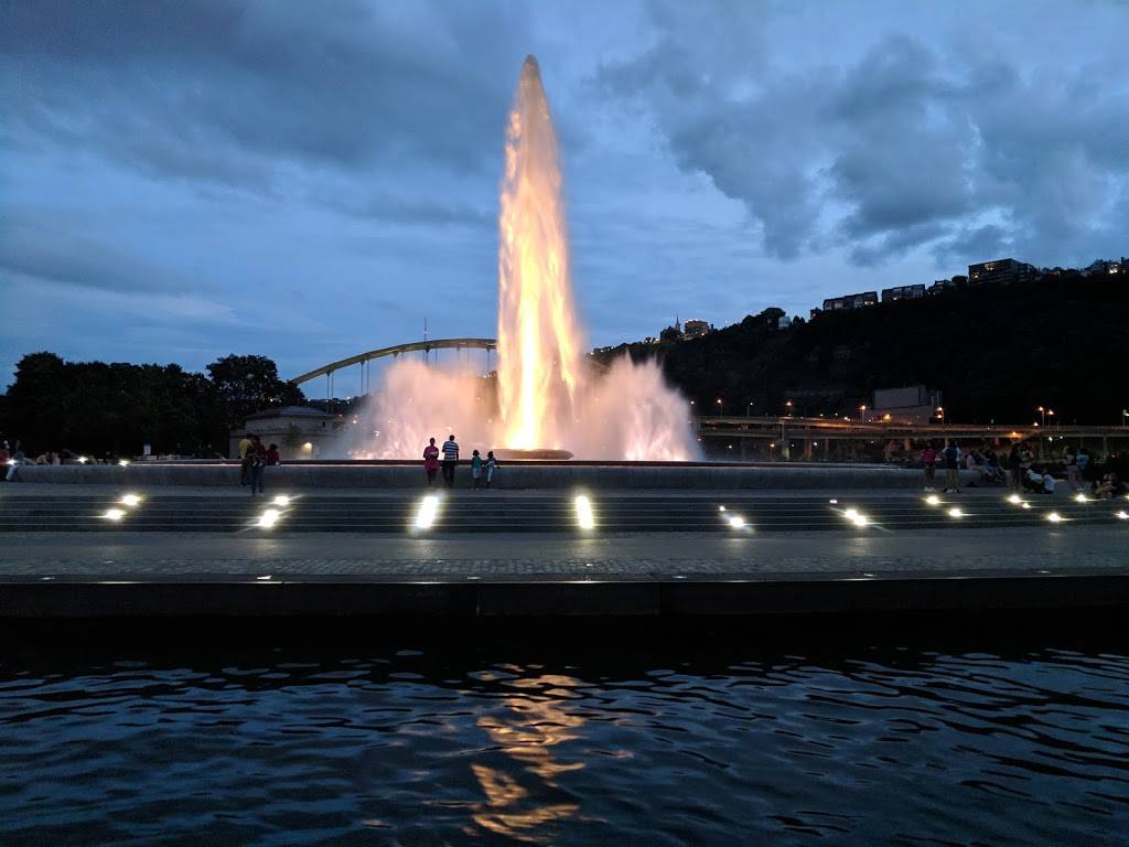 Point State Park Fountain | Three Rivers Heritage Trail, Pittsburgh, PA 15222, USA | Phone: (412) 565-2850