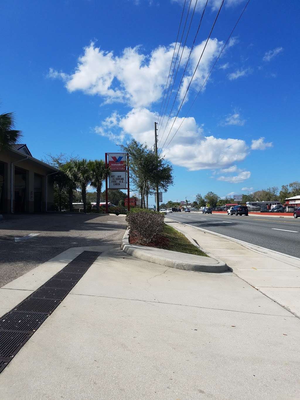 Valvoline Instant Oil Change | 328 W Orange Blossom Trail, Apopka, FL 32703 | Phone: (407) 464-0065