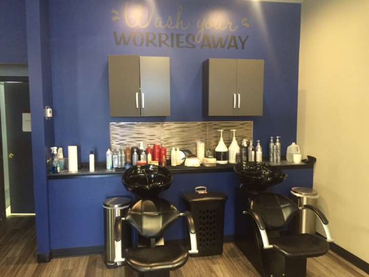 Deenas Hairstyling | 3872 IN-10, Wheatfield, IN 46392 | Phone: (219) 956-4774