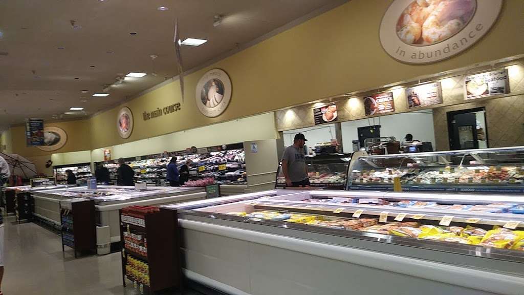 Vons | 82 W Foothill Blvd, Upland, CA 91786, USA | Phone: (909) 981-7709