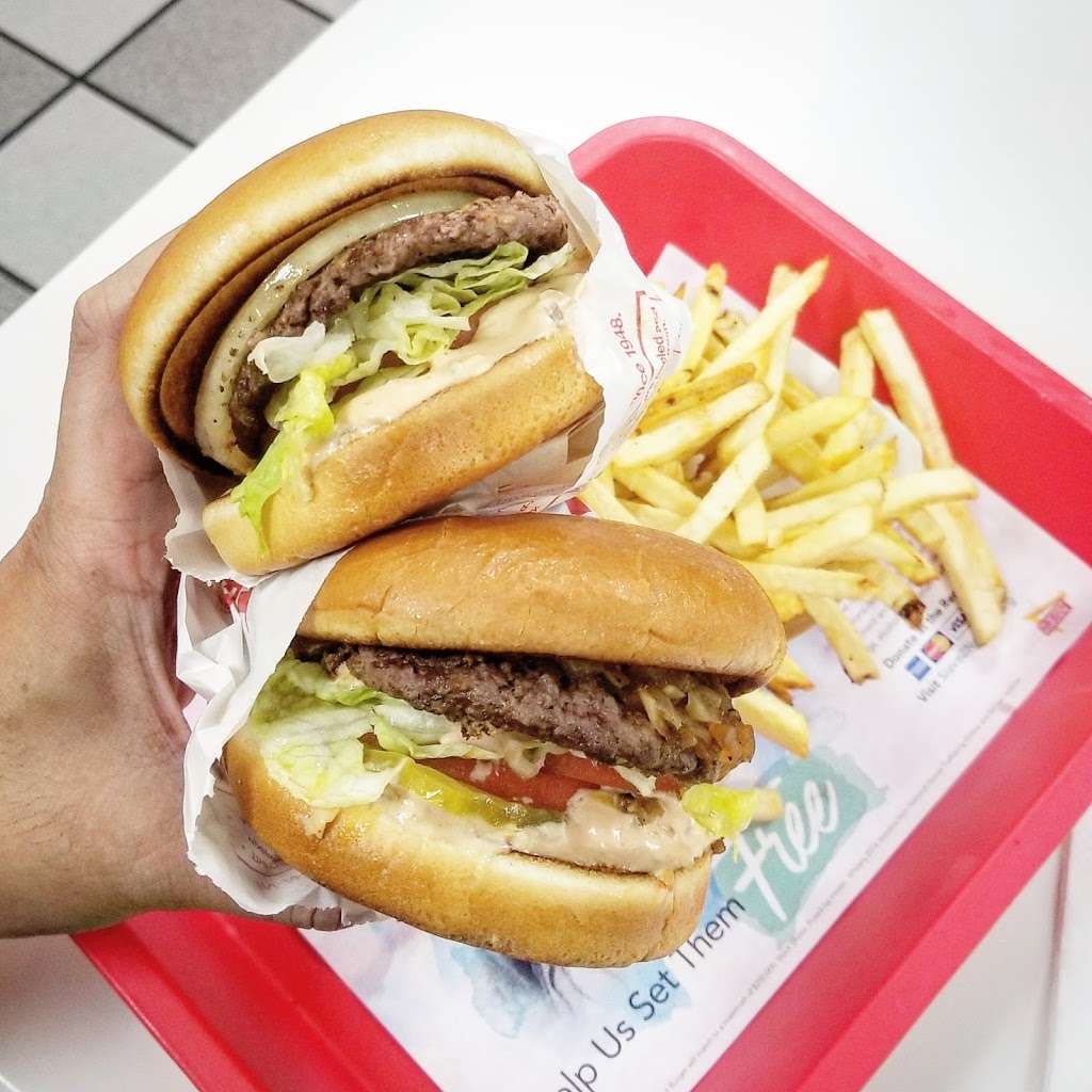 In-N-Out Burger | 32060 Union Landing Blvd, Union City, CA 94587, USA | Phone: (800) 786-1000