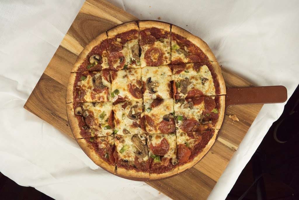 Rosatis Pizza - Milwaukee Bay View | 145 W Oklahoma Ave, Milwaukee, WI 53207, USA | Phone: (414) 489-7191
